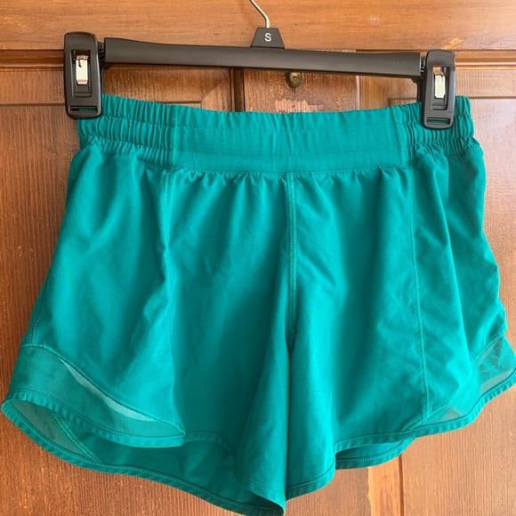 LULULEMON Hotty Hot  short No tag Size 6 - Picture 2 of 7